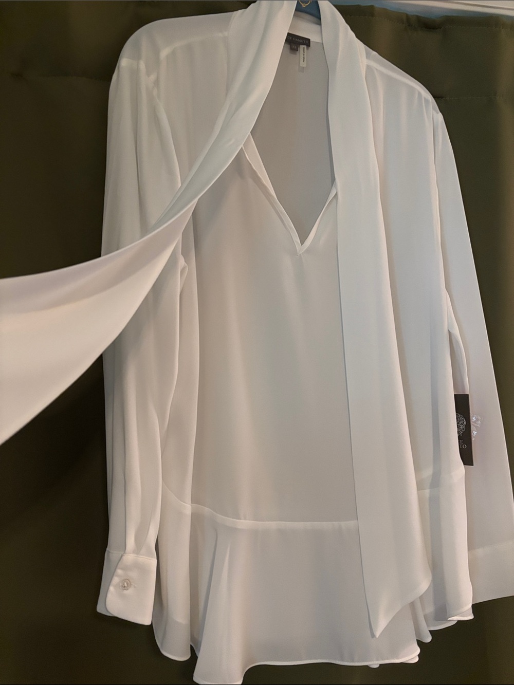 Vince Camuto White Blouse Draped Front with Key Hole Neck and Long-Sleeves